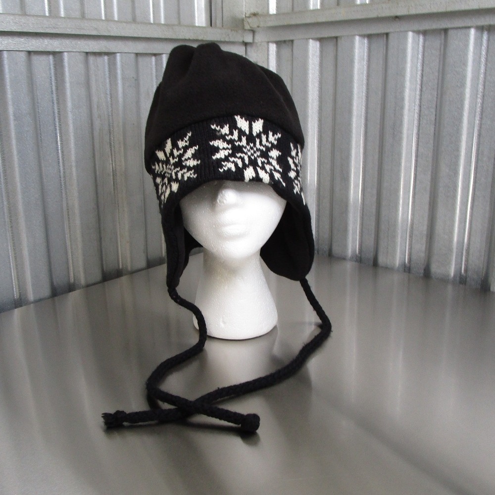 Merkley Headgear Black Wool Fleece Snowflake Earflap Tassel Beanie Hat Canada